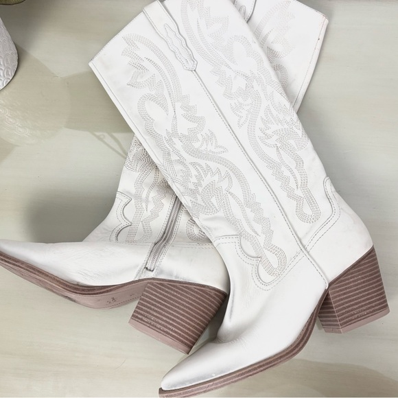 White Western Boots - Picture 3 of 5